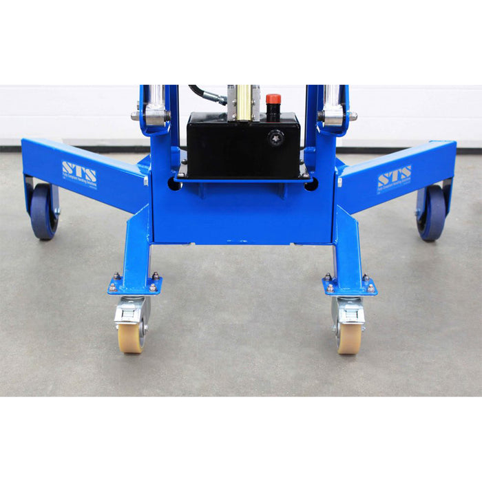 Ruedas traseras y delanteras con freno de seguridad y rodamientos de precisión.