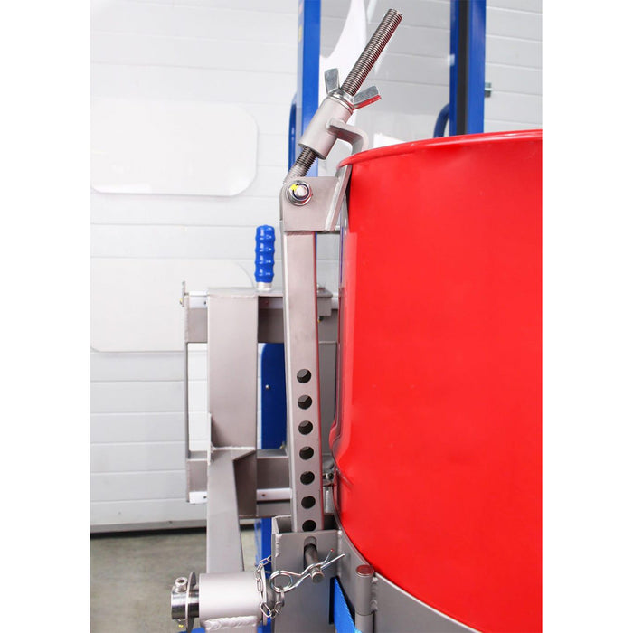 Detalle de la sujeción de seguridad desde el borde de tambor