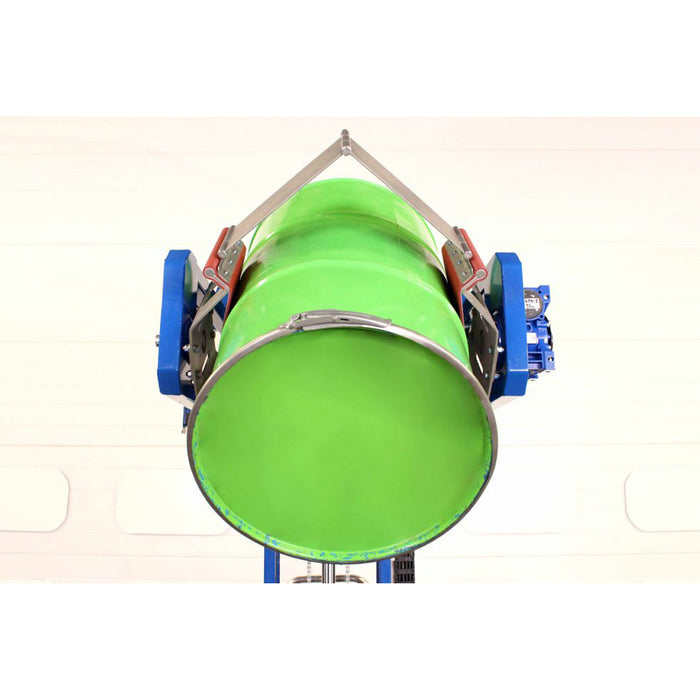 Caneca verde mostrando sujeción y vertimiento de accionamiento hidráulico.